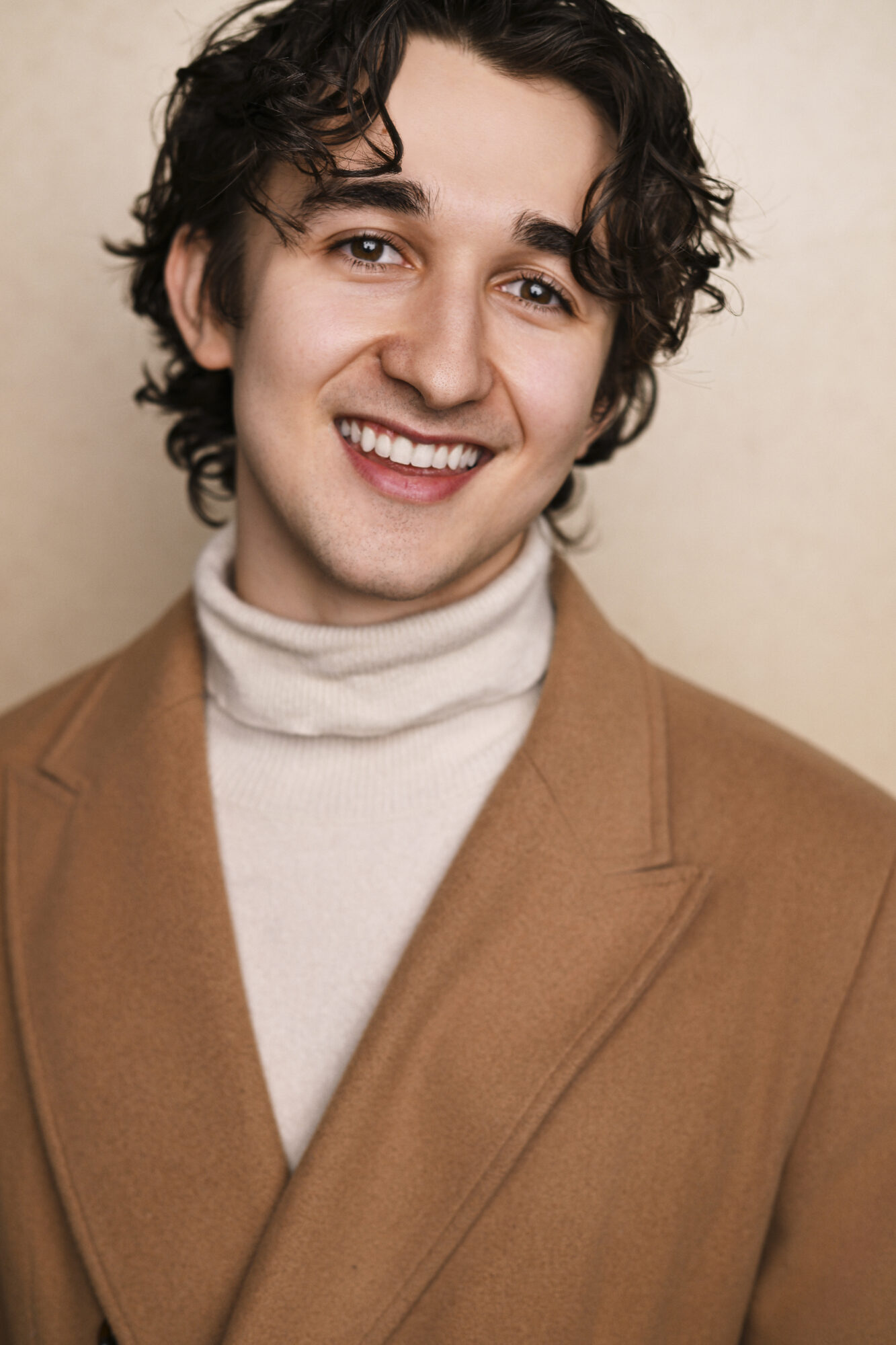 Headshot of Max Elliott Braunstein
